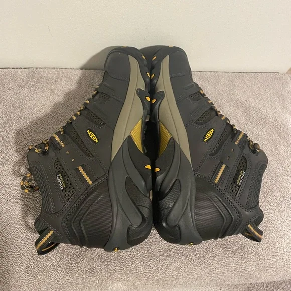 Keen Utility Work Boots | Size - 9D | Color - Raven / Tawny Olive | Steel Toe - Picture 4 of 11